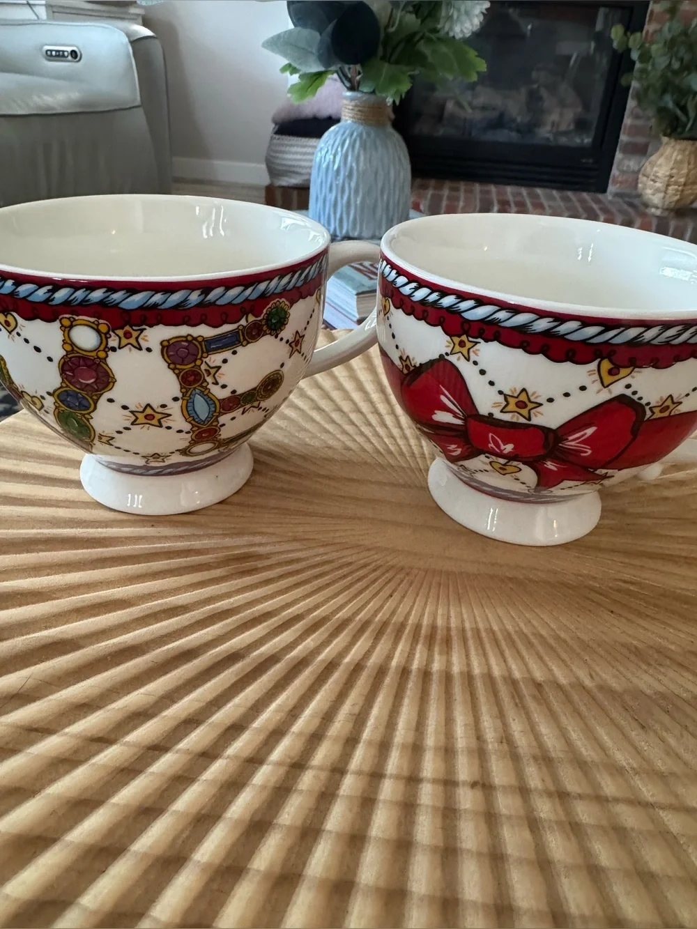 Brighton Jewel & Love limited edition porcelain coffee Latte mugs Bow Love